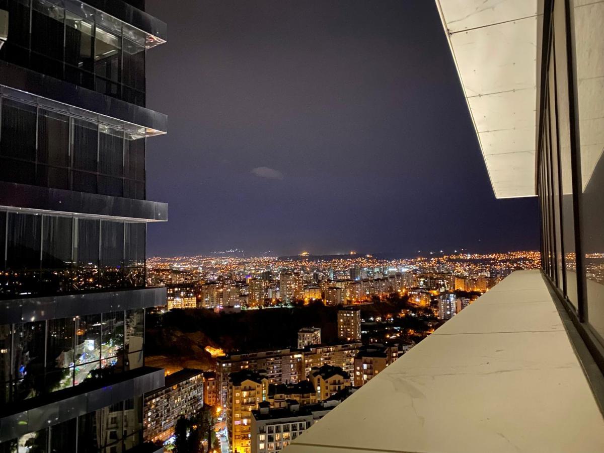 Luxury @ Axis Towers In Heart Of * Tbilisi